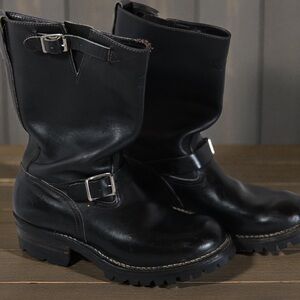 Rugged Black Leather Men's Boots
